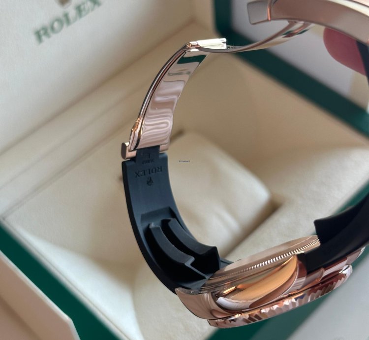 Rolex Sky-dweller 336235-0002