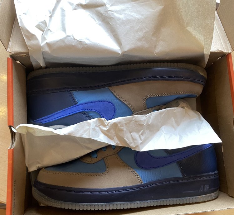 Air Force 1 Stash