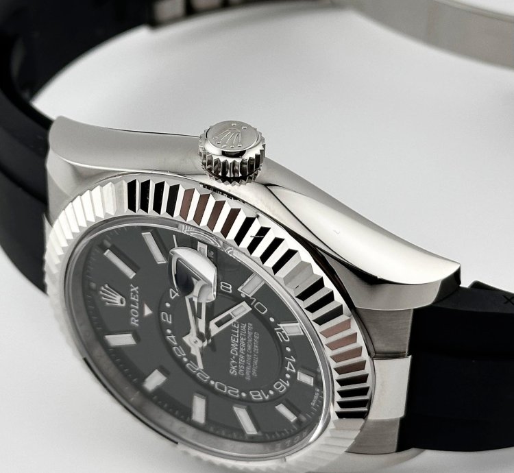 Rolex Sky-dweller 336239 White Gold Black Dial Oysterflex 2025