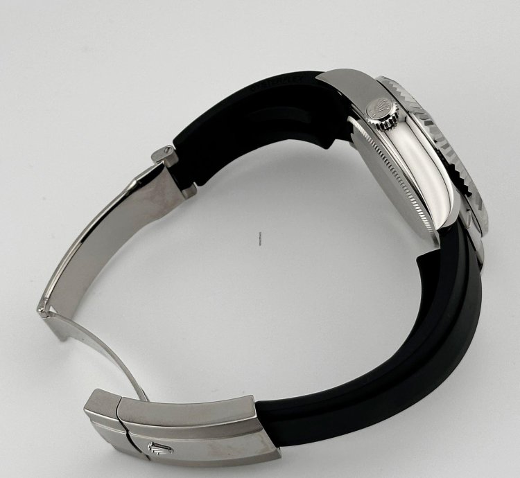 Rolex Sky-dweller 336239 White Gold Black Dial Oysterflex 2025