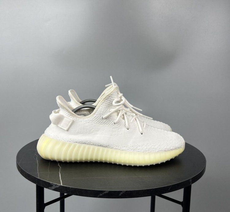 Yeezy Boost 350 2 Cream White Sneakers y0398