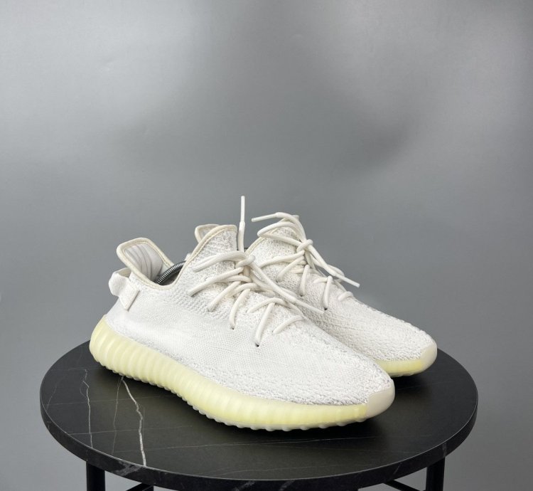 Yeezy Boost 350 2 Cream White Sneakers y0398