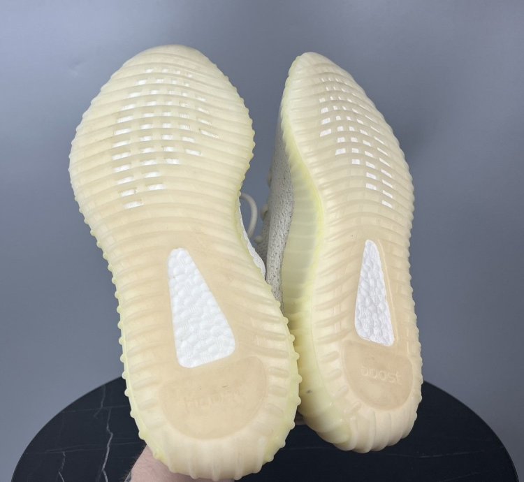 Yeezy Boost 350 2 Cream White Sneakers y0398