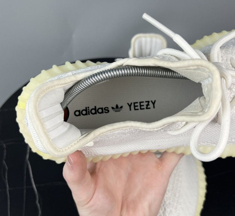 Yeezy Boost 350 2 Cream White Sneakers y0398