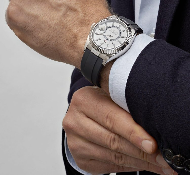 Rolex Sky-dweller 336239 White Gold White Dial Oysterflex