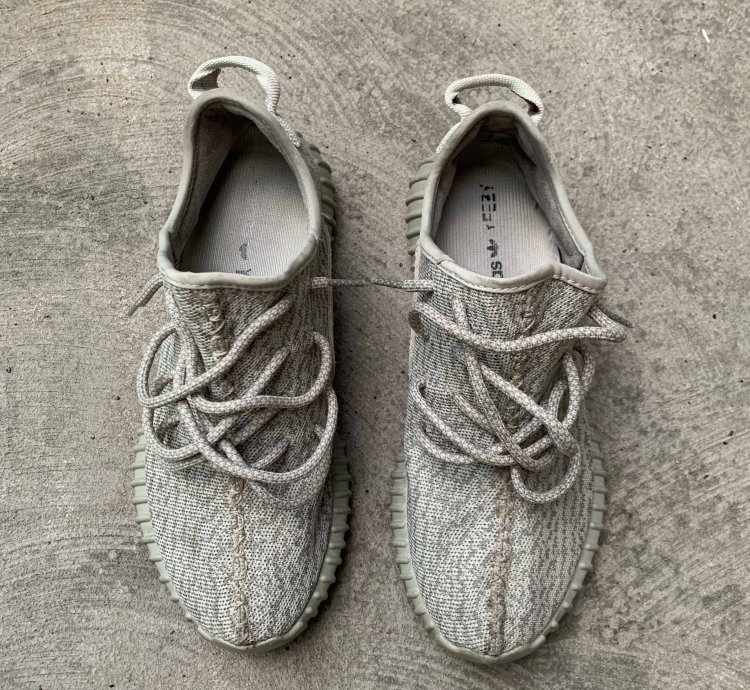 Yeezy Boost 350 Moonrock