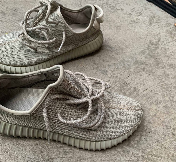Yeezy Boost 350 Moonrock