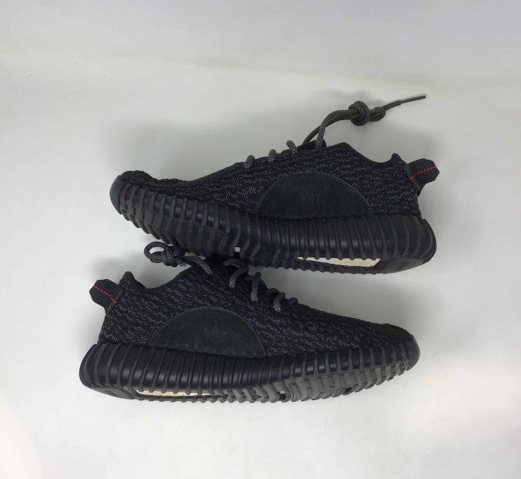 Yeezy Boost 350 Pirate Black 2016