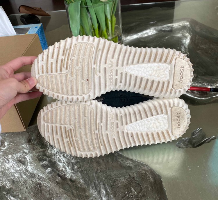 Yeezy Boost 350 Turtle Dove 2015