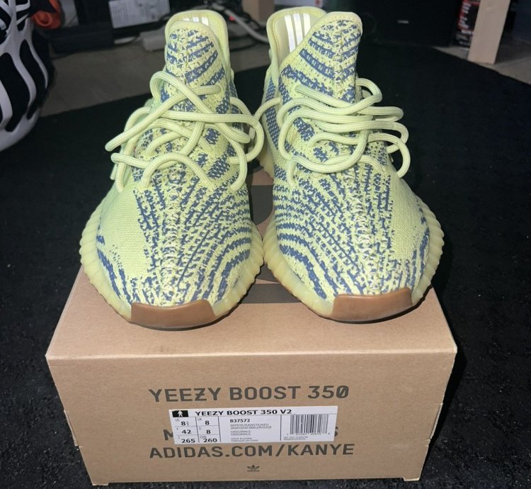 Yeezy Boost 350 V2