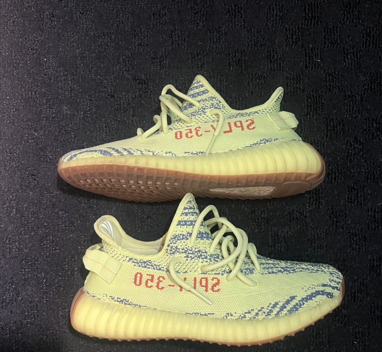 Yeezy Boost 350 V2