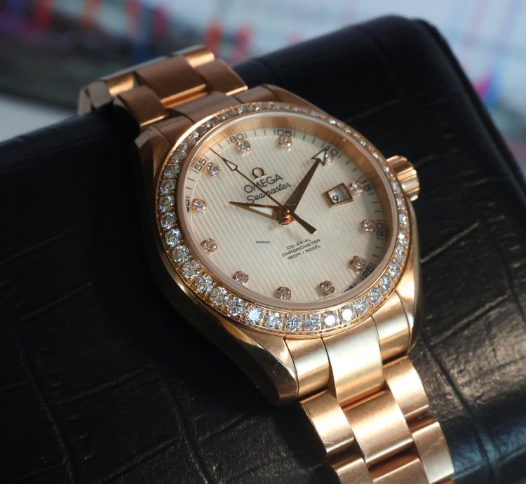 Omega Seamaster Aqua Terra Teaked Diamond Dial 231 55 34 20 55 001 34mm 18k Yg Womens Watch