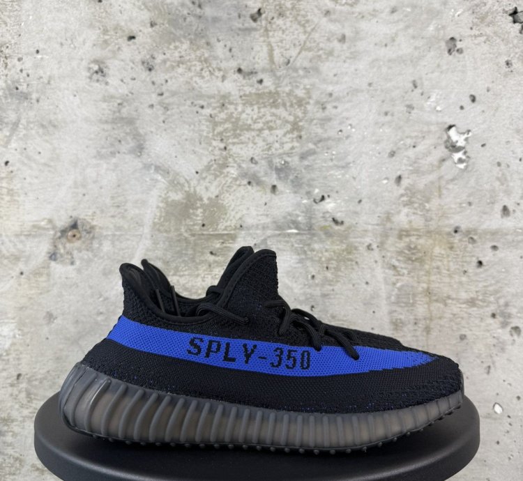 Yeezy Boost 350 V2 Adidas