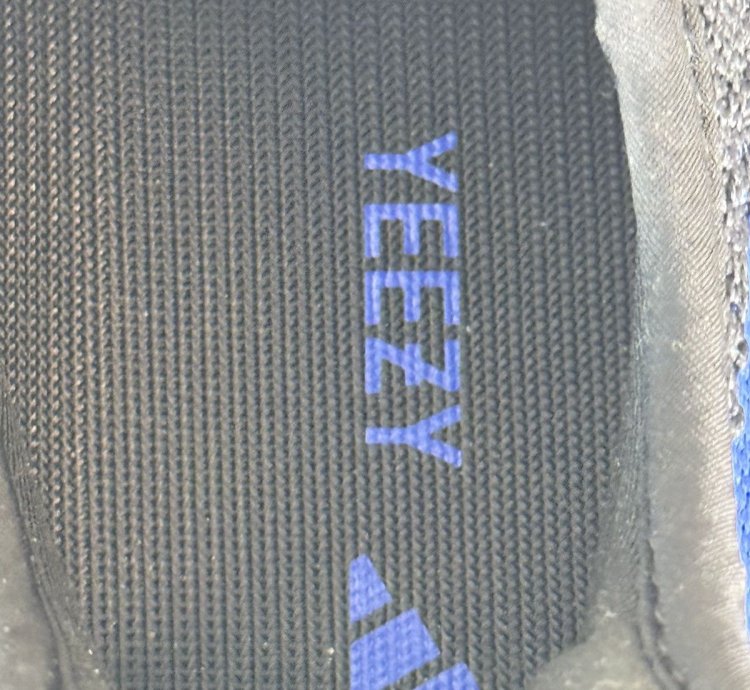 Yeezy Boost 350 V2 Adidas
