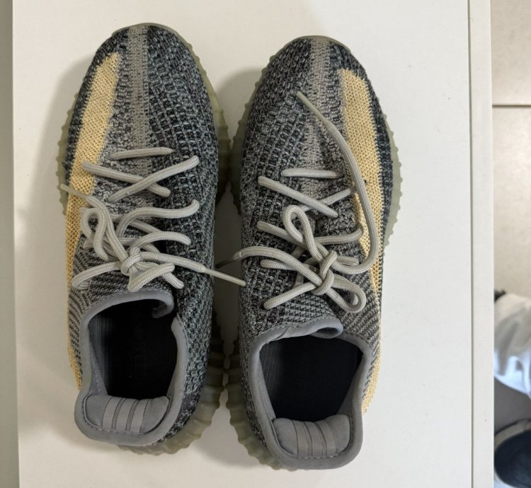 Yeezy Boost 350 V2 Ash Blue