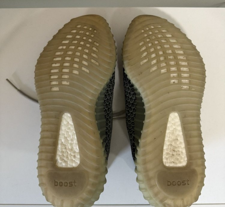 Yeezy Boost 350 V2 Ash Blue