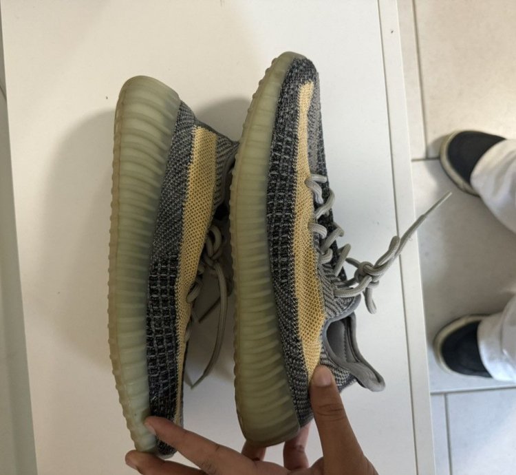 Yeezy Boost 350 V2 Ash Blue