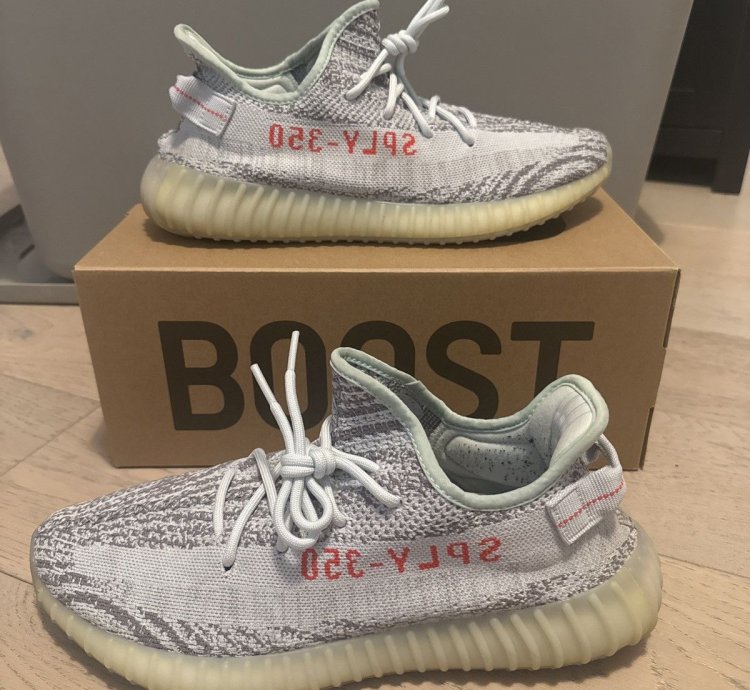 Yeezy Boost 350 V2 B37571 Blue Tint