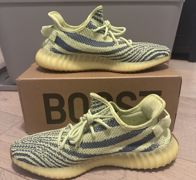 Yeezy Boost 350 V2 B37572 Semi Frozen