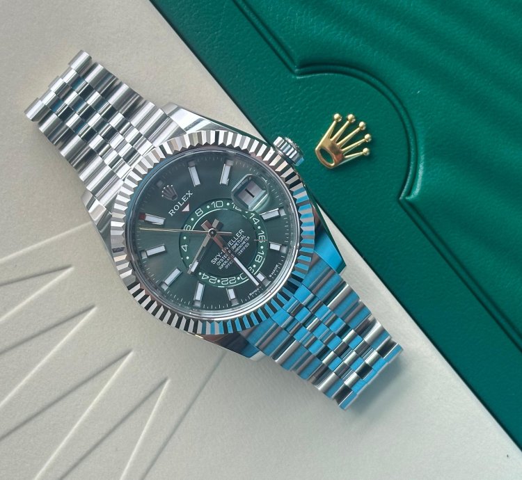 Rolex Sky-dweller 336934 Green Dial Jubilee 2024 Unworn Full Set