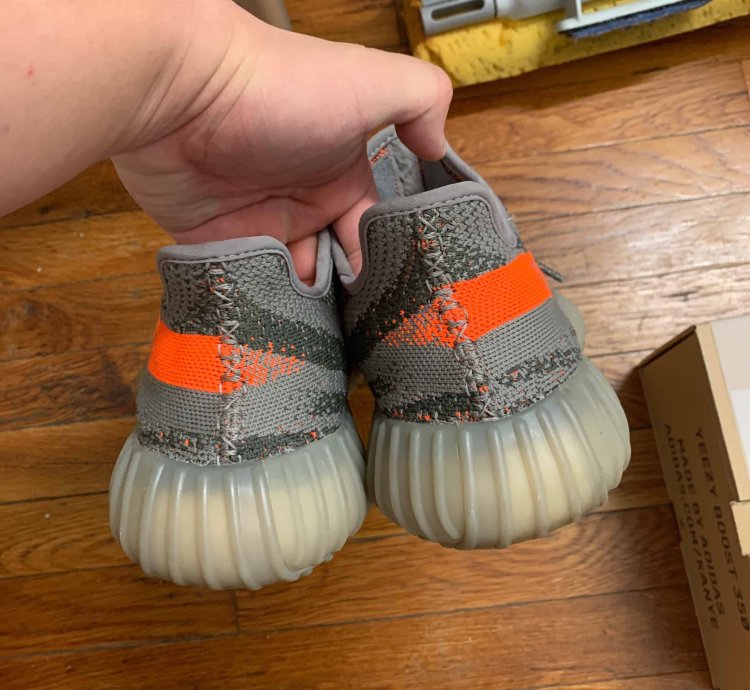 Yeezy Boost 350 V2 Beluga