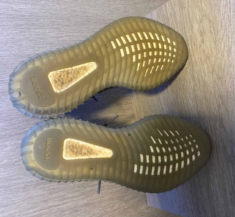 Yeezy Boost 350 V2 Beluga 2 0