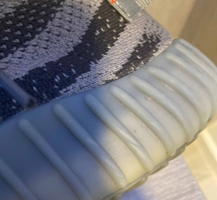 Yeezy Boost 350 V2 Beluga 2 0