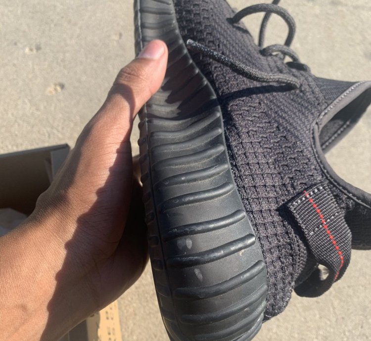 Yeezy Boost 350 V2 Black Non-reflective 2019
