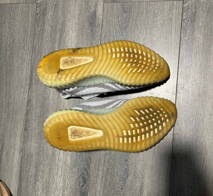Yeezy Boost 350 V2 Blue Tint 2017