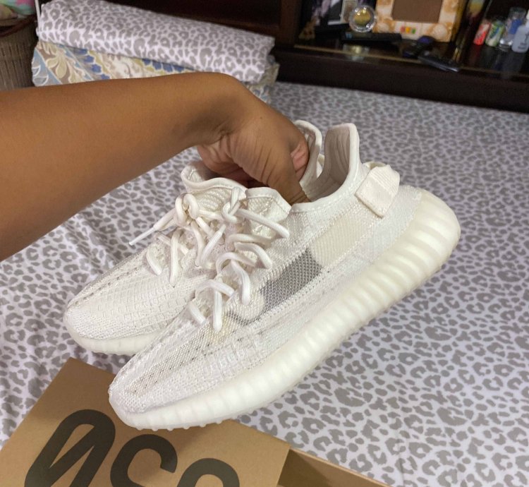 Yeezy Boost 350 V2 Bone