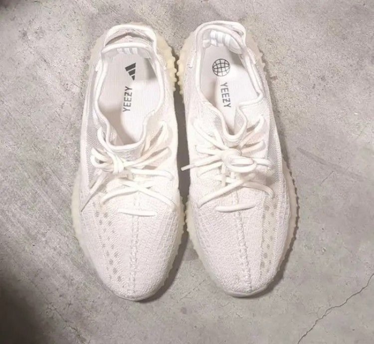 Yeezy Boost 350 V2 Bone Size 10 Us Men Worn Twice No Box