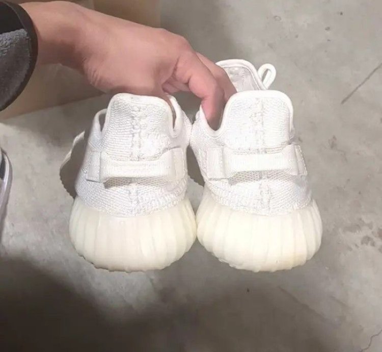 Yeezy Boost 350 V2 Bone Size 10 Us Men Worn Twice No Box