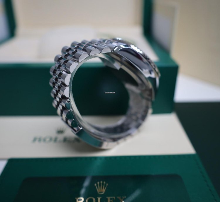 Rolex Sky-dweller 336934 Green Mint Dial Jubilee - New 2024
