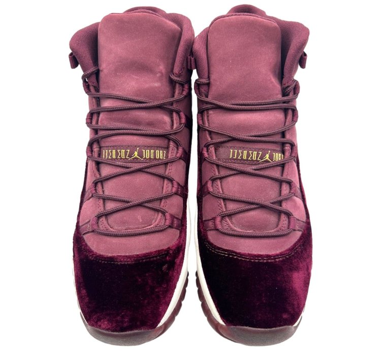 11 Retro Heiress Night Maroon gs