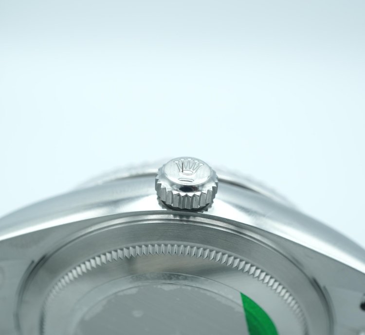Rolex Sky-dweller 336934 Sky-dweller 42mm Fluted Bezel Green Dial Jubilee Bracelet Complete Set 2024