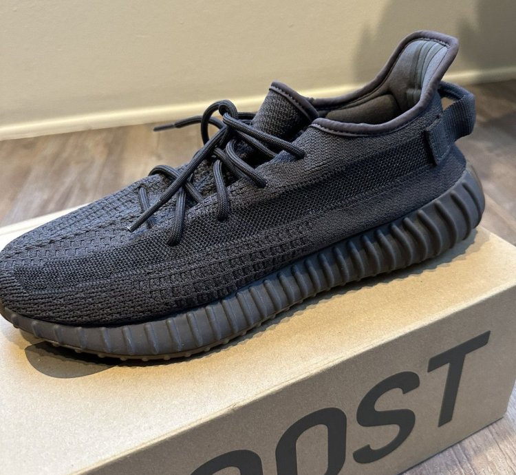 Yeezy Boost 350 V2 Cinder