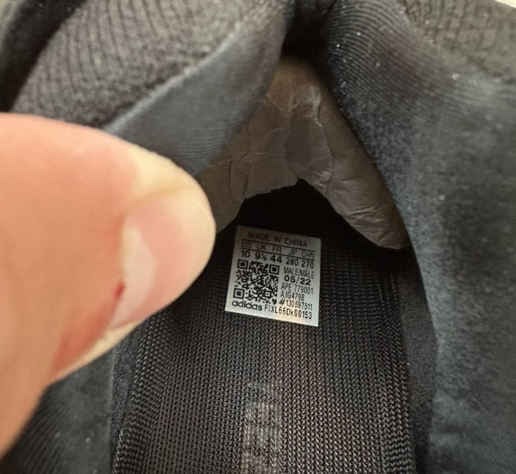 Yeezy Boost 350 V2 Cinder