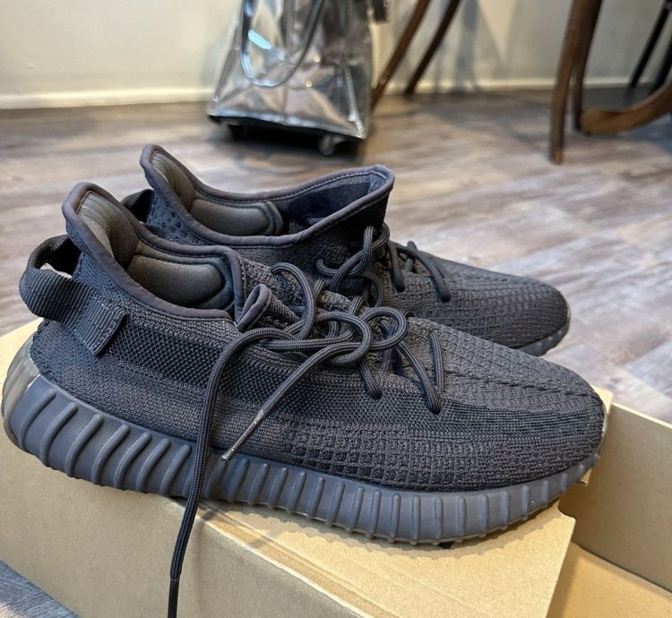 Yeezy Boost 350 V2 Cinder