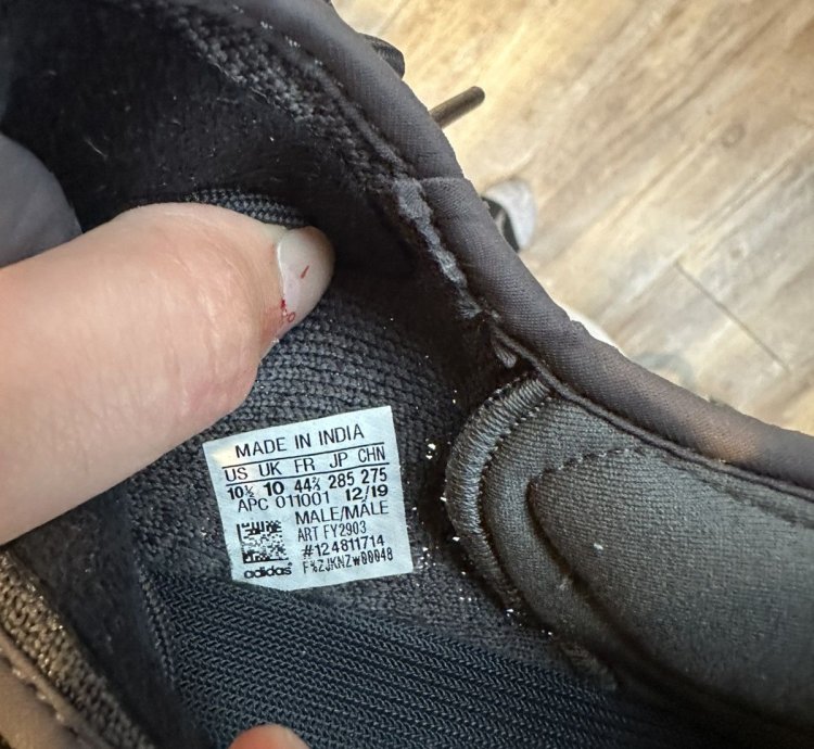 Yeezy Boost 350 V2 Cinder