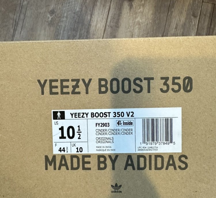 Yeezy Boost 350 V2 Cinder