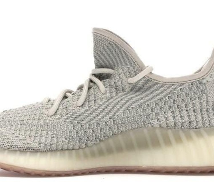 Yeezy Boost 350 V2 Citrin non-reflective