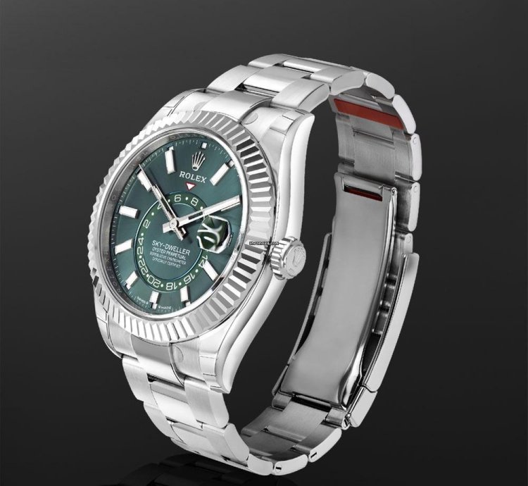 Rolex Sky-dweller 336934 Stainless Steel Green Index Dial 42 Mm