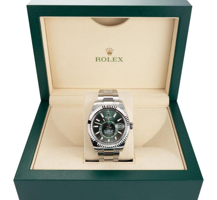 Rolex Sky-dweller 336934 Stainless Steel Green Index Dial 42 Mm