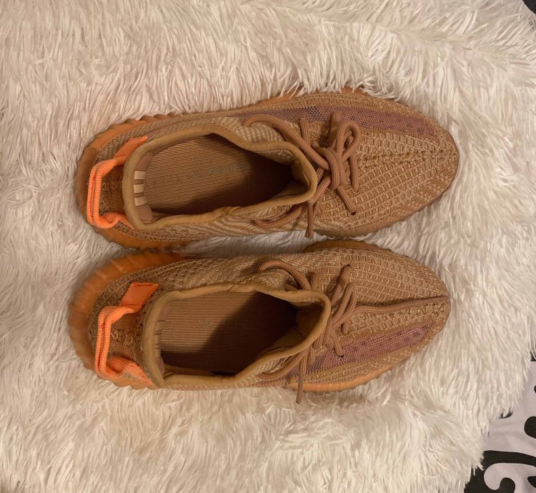 Yeezy Boost 350 V2 Clay