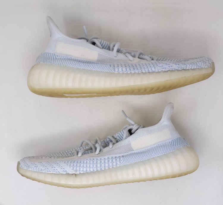 Yeezy Boost 350 V2 Cloud White Non-reflective