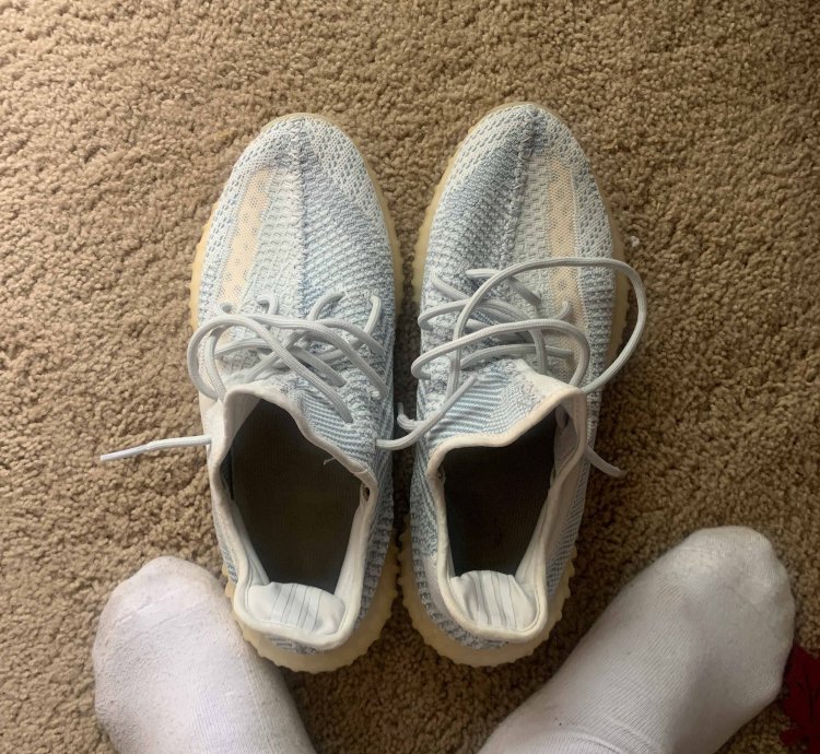 Yeezy Boost 350 V2 Cloud White Non-reflective
