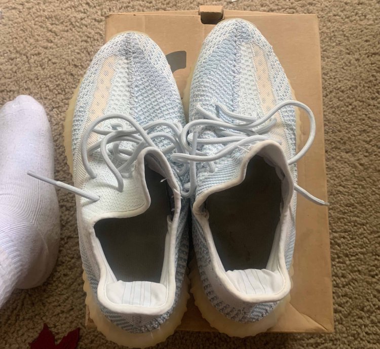 Yeezy Boost 350 V2 Cloud White Non-reflective