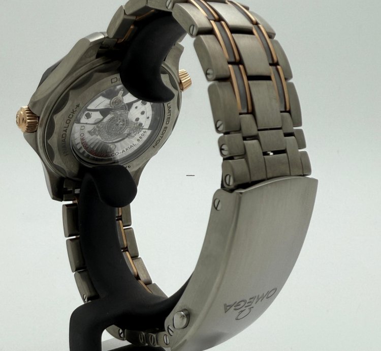 Omega Seamaster Diver 300 210 60 42 20 99 001