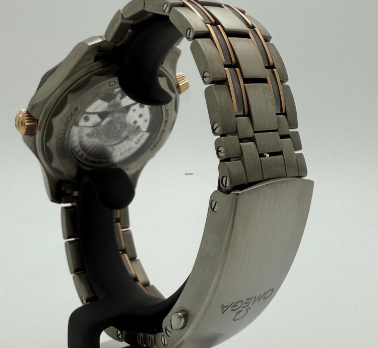 Omega Seamaster Diver 300 210 60 42 20 99 001