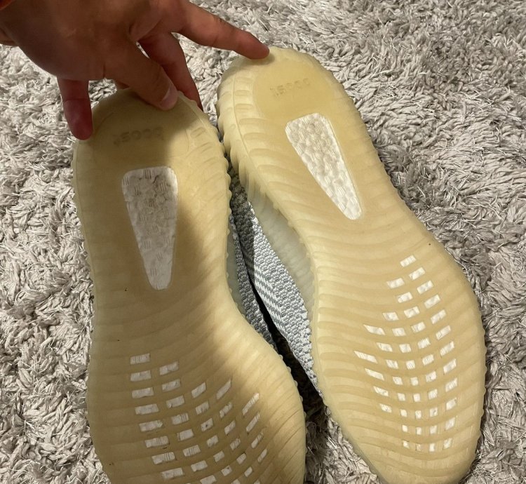 Yeezy Boost 350 V2 Cloud White Non-reflective 2019